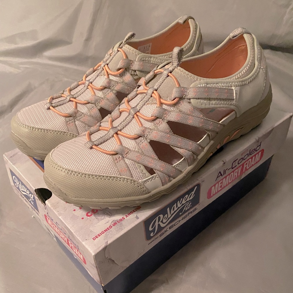 Women’s Relaxed Fit Skechers Reggae Fest-Dory Shoes